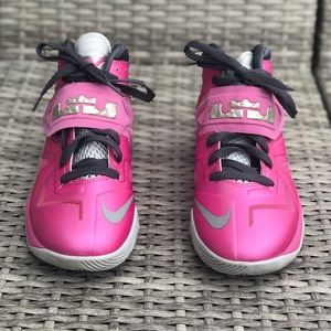 Shoes Nike Lebron Soldiers Sneakers 599818-600